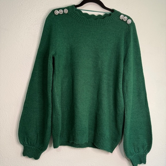 Crown & Ivy Emerald Green Crew Neck Sweater w/Rhinestone Button Detail Sz M. NWT - Picture 1 of 8